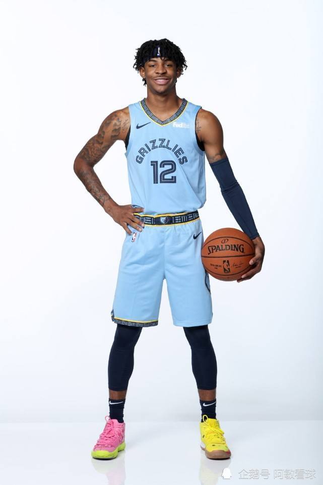 莫兰特:现役最强超新星?恐怖弹跳打服詹姆斯!