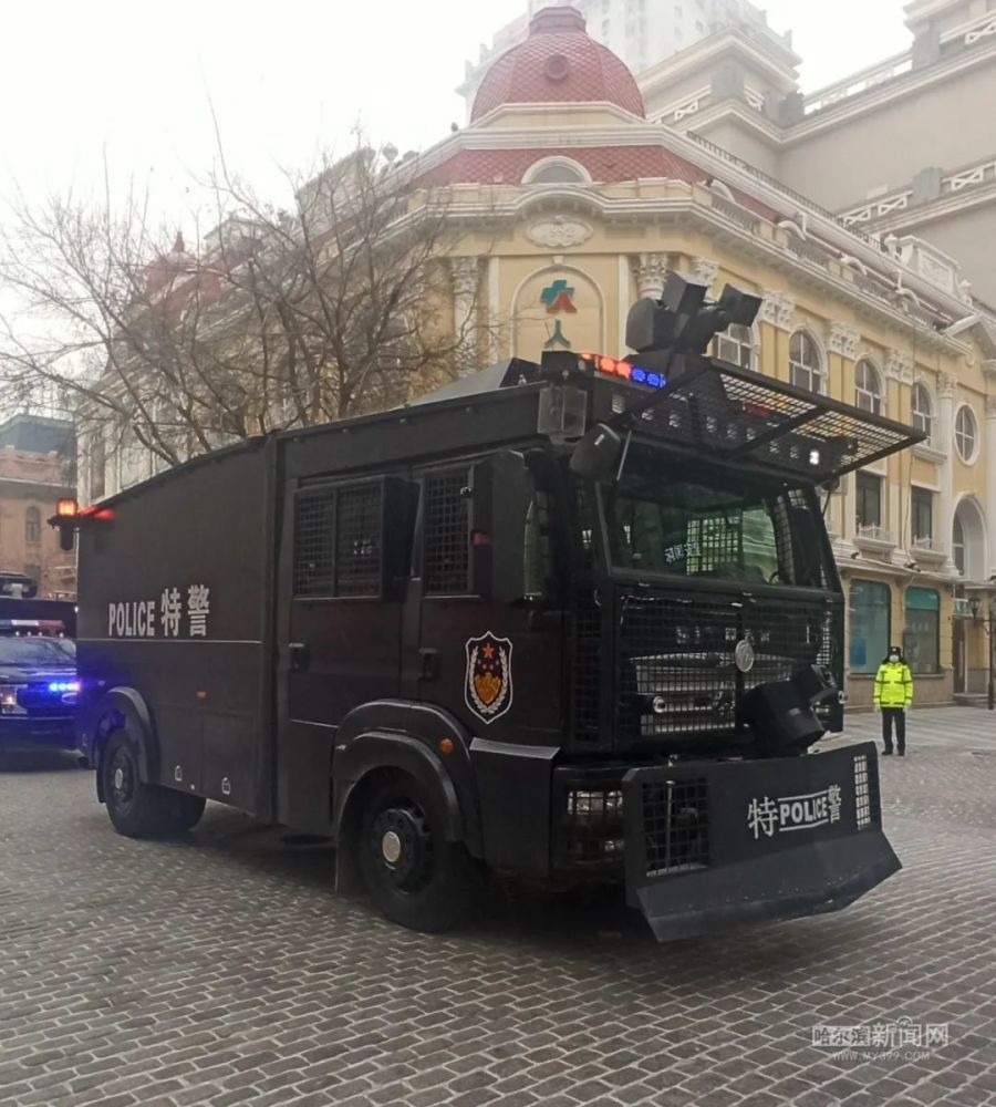 猛士突击车,防暴装甲车,高清动中通卫星通信车,应急通讯指挥车,交替