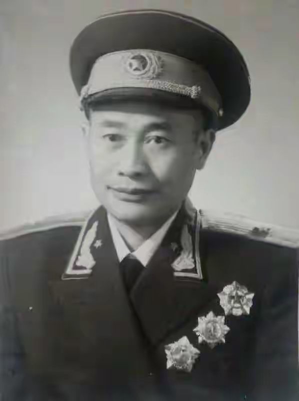 县大队组成剿匪部队,由158师师长李道之,政委王晓生统一指挥剿匪行动