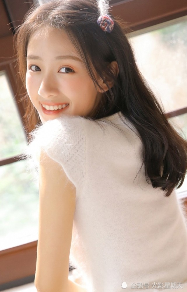 白嫩清纯可爱美女尤物性感甜美写真图片