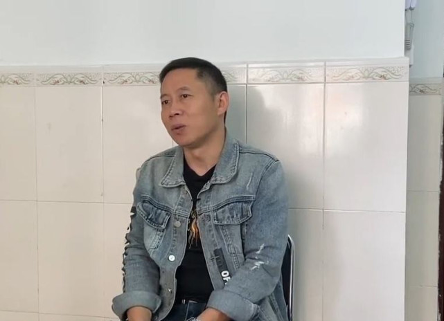 孙海洋在哭穷开着奥迪却租房子住下一步要直播带货