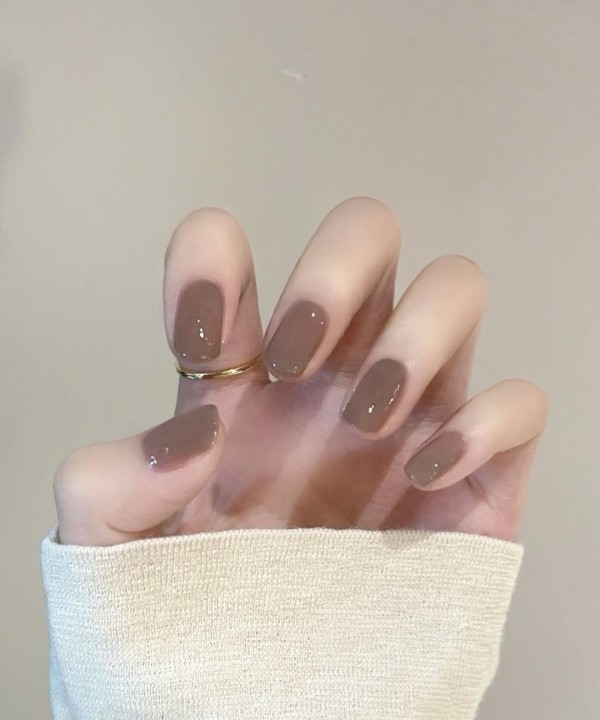 好看到溢出屏幕的秋冬纯色美甲,你确定不心动吗?_腾讯新闻