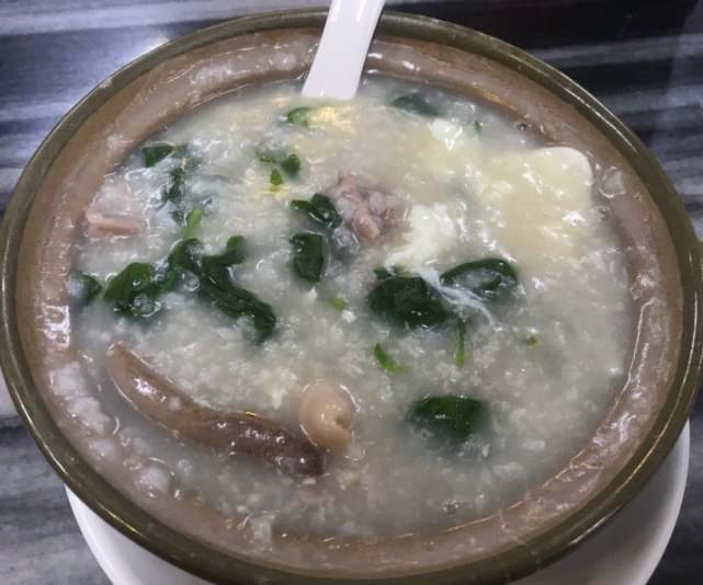 五,洲心大粥真正的美食不在乎食材有多高档,而是通过运用一些平常的