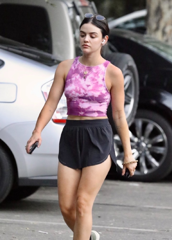 美女图露西海尔