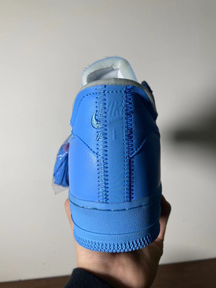 舍不得穿系列的艺术作品af1艺术馆蓝