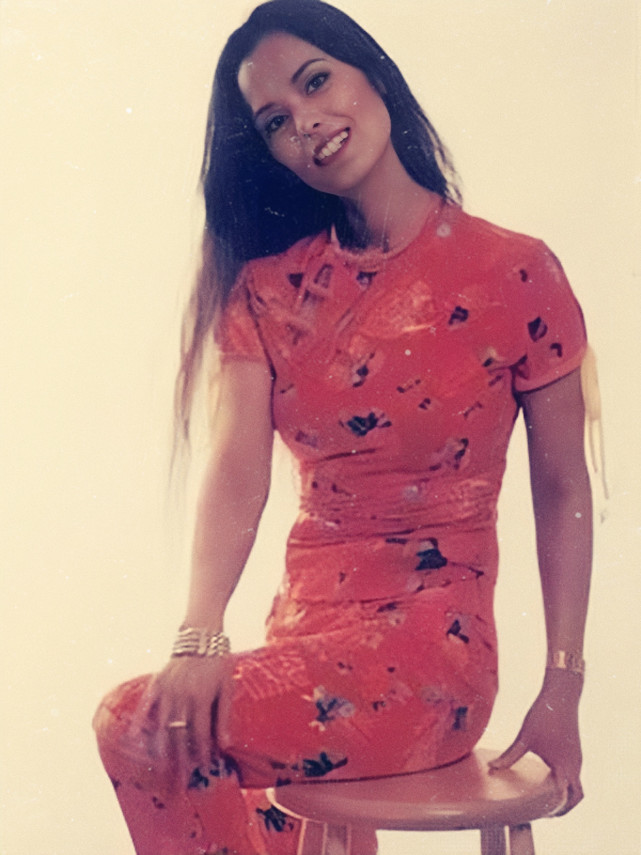 8岁改名韦唯嫁大25岁老外她后悔当初做过的决定吗