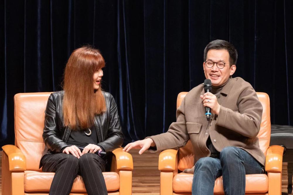 石倚洁携陈萨顶配来袭唱中国艺术歌曲眼前有一幅水墨画