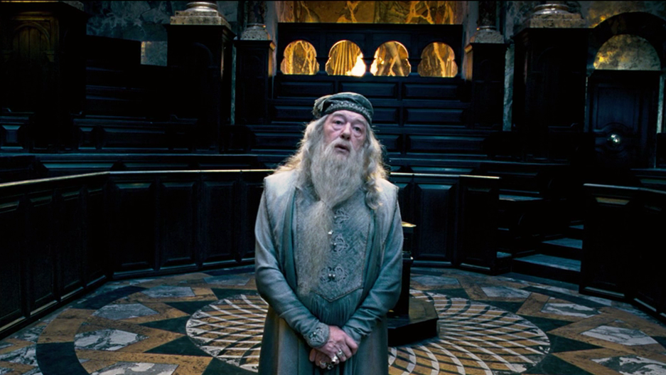 3,威森加摩首席魔法师(chief warlock of the wizengamot)虽然后来