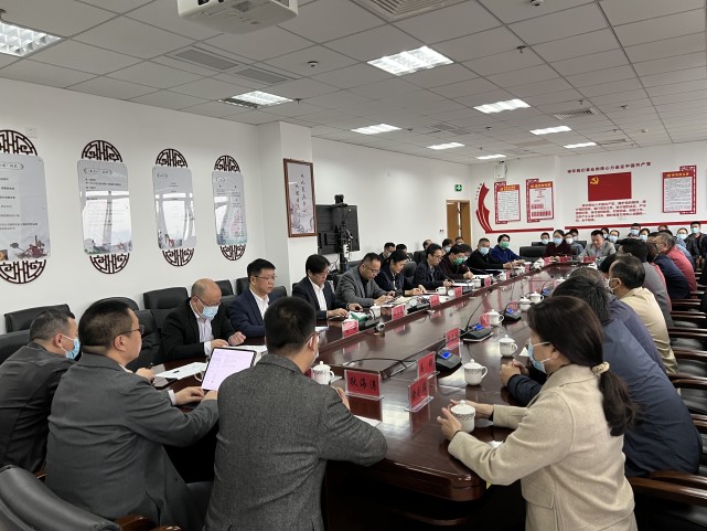 厦门大学附属第一医院副院长谢强任厦门市第三医院执行院长;彭小松任