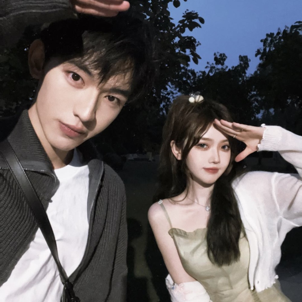 情侣头像你是落在我世界里的一束光