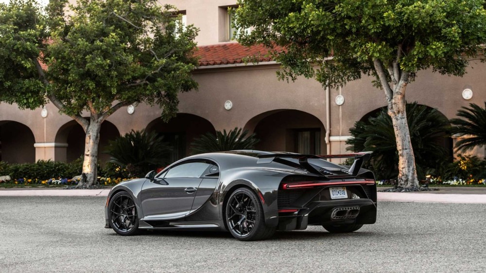 动力猛兽布加迪chironpursport召回原因是轮胎开裂