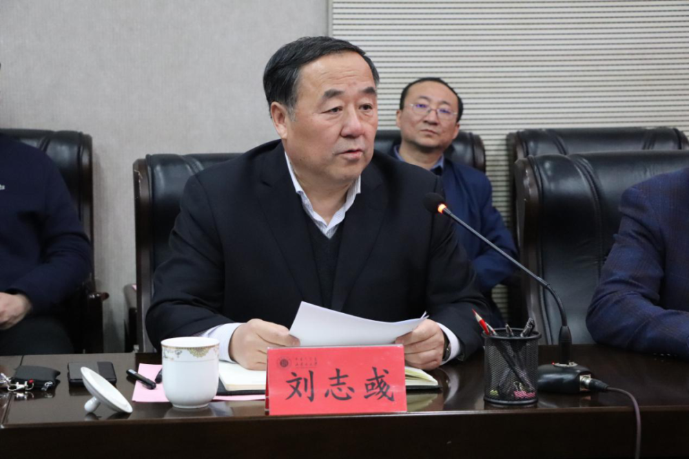 擘画校地合作共赢发展新蓝图玉泉区政府同内蒙古大学签署校地战略合作