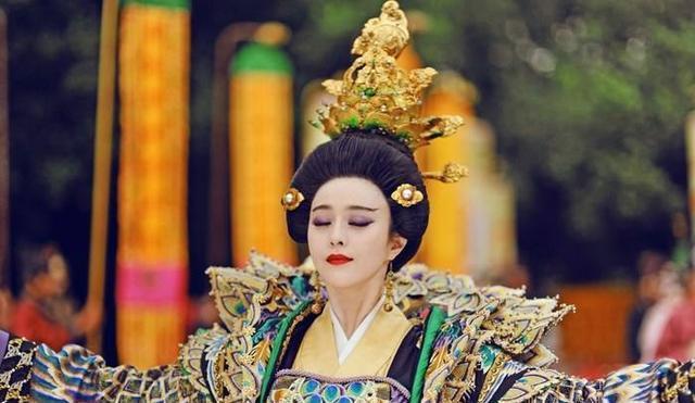 秦叔宝和尉迟恭共同的后代混得实在太差比程咬金的孙子差远了