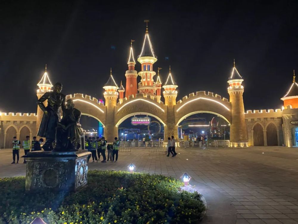 (中环格林童话世界)(长官杂技小镇)来源:安徽省文化和旅游厅编辑:代