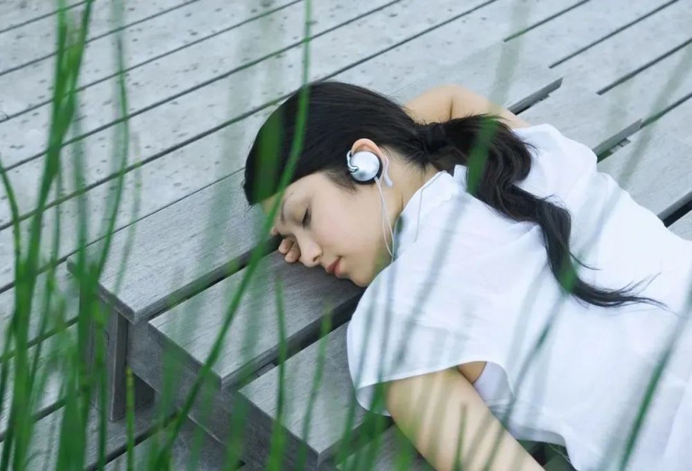 听歌入睡小心耳虫