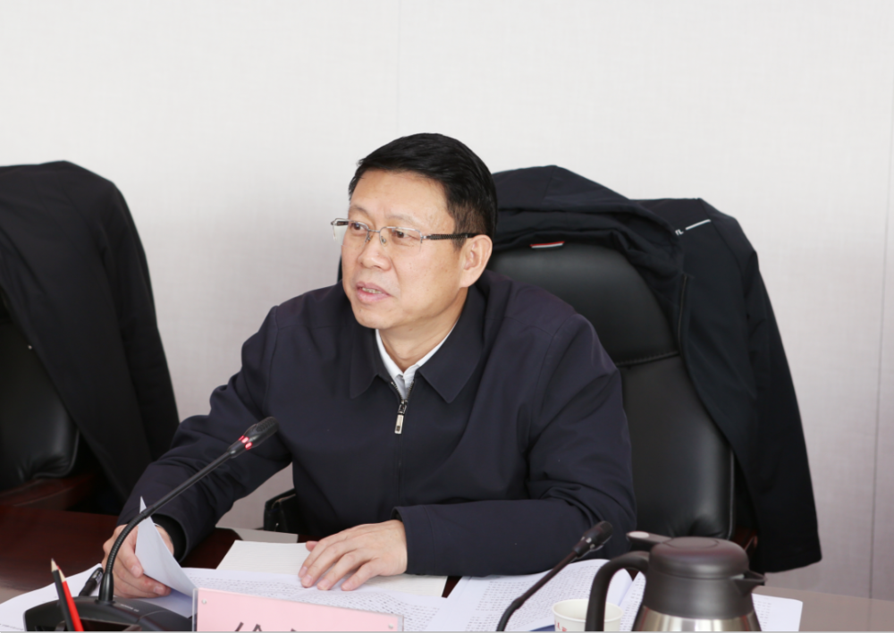 徐永胜在听完汇报后指出,省妇联认真贯彻落实中央,省委决策部署,对