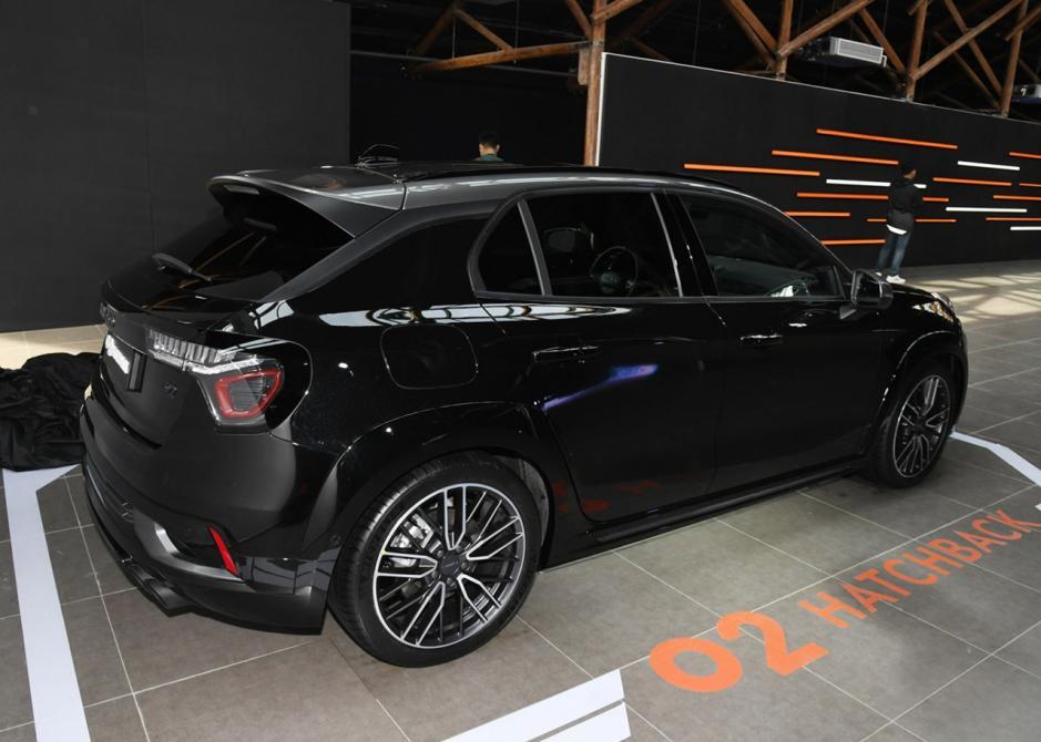 給大家多一個運動兩廂車的選擇 領克02 Hatchback 年輕人愛 導購 天天看點