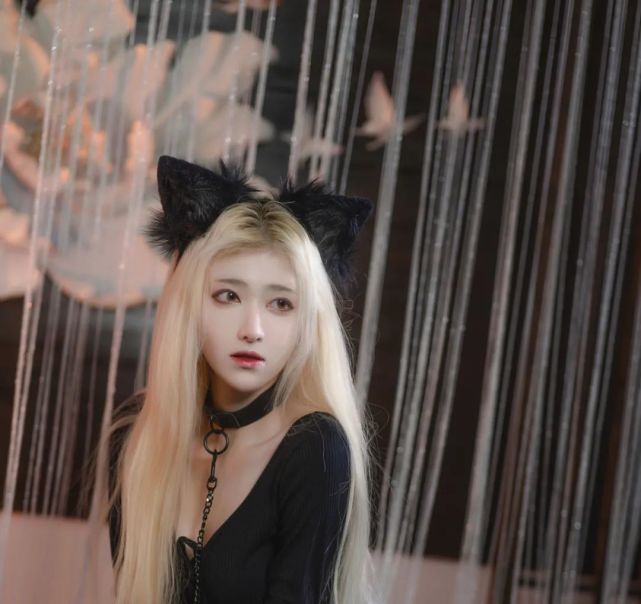 南桃momoko——黑猫咪