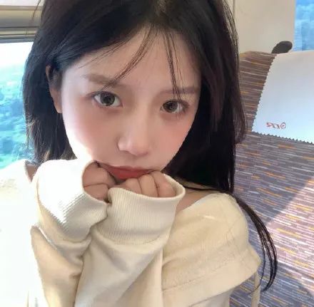 女生头像是初恋脸的漂亮妹妹啊