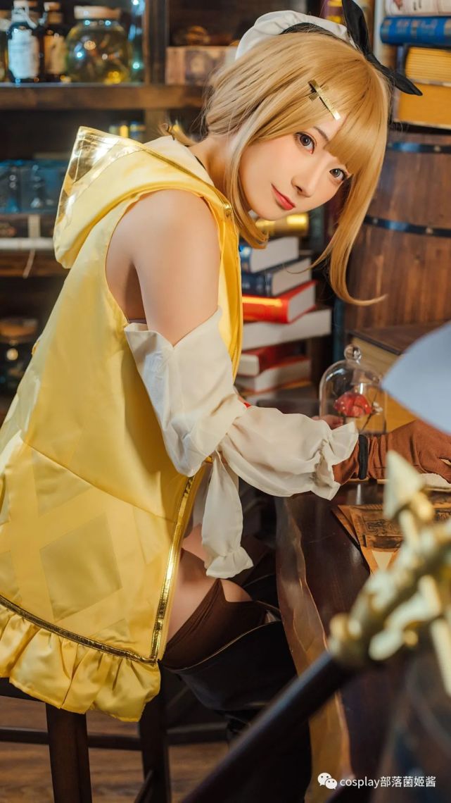 cos:喜欢冒险的莱莎cos正片@是三不是世