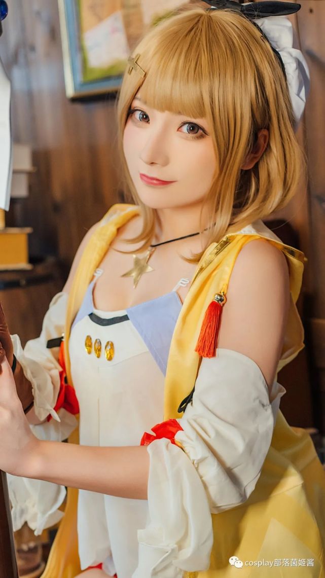 cos:喜欢冒险的莱莎cos正片@是三不是世