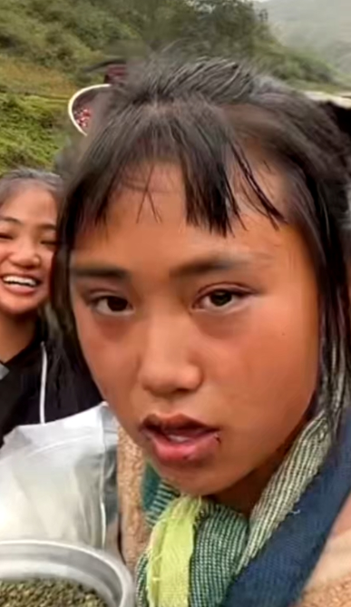 19岁凉山孟阳无美颜照眼神呆滞脸盘圆润网友像换了个头