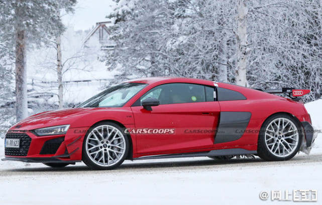 奥迪最后的倔强！R8最终版车型实车曝光，年内上市，原厂配大尾翼_腾讯新闻