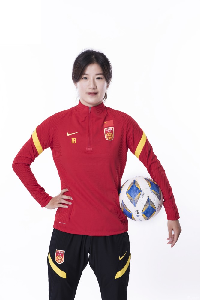 赵丽娜领衔中国女足创意写真