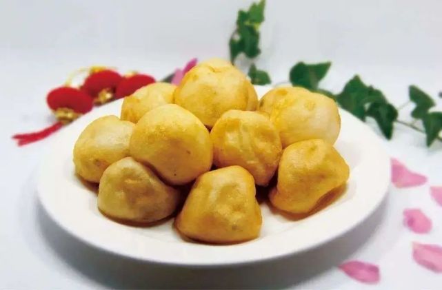 细沙羊尾是安吉梅溪的一种风味甜点小吃,也是江南一带传统的特色名菜.