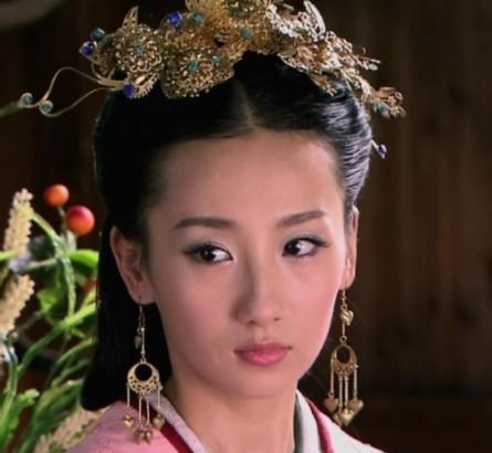 薄皇后为何多年得不到宠爱为何一生没有孩子又为何会被废黜