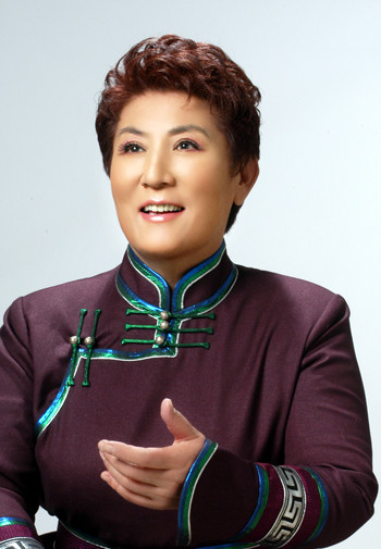 德德玛突患脑溢血,被医生判定右边身体出现了偏瘫的症状