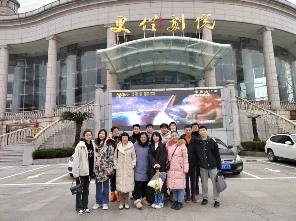 精英剧场原创先锋音乐诗剧不带走一片云彩应邀参加话剧中国全国话剧新