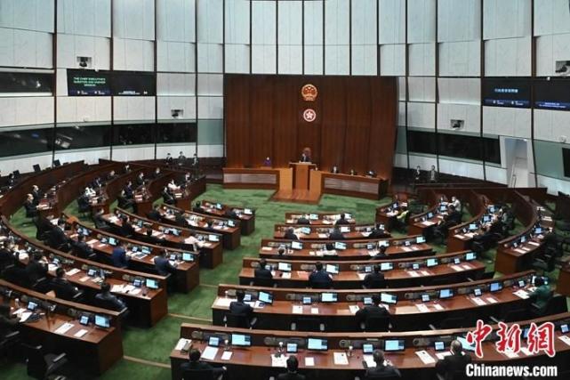 香港立法会议员：立法会首次会议顺畅有序 是良好开端_腾讯新闻