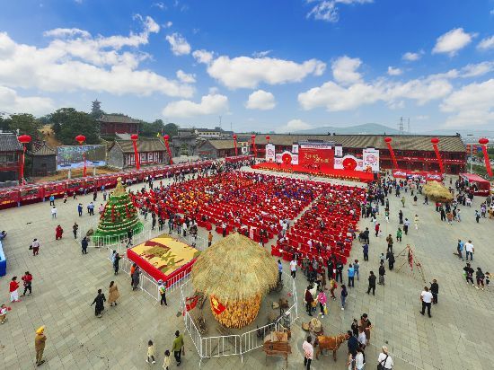 近日,徐州賈汪區大吳街道小吳村迎來了淮北市烈山區衛健部門的觀摩