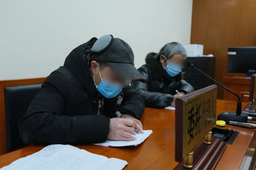 北京西城法院为农民工讨薪跑出“加速度”王老吉气泡水骗子