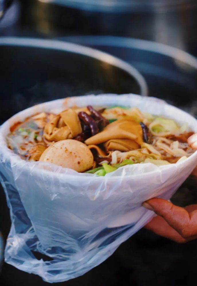 年货大集咯吱盒炸油饼热板面张家湾百年大集藏满通州老味道