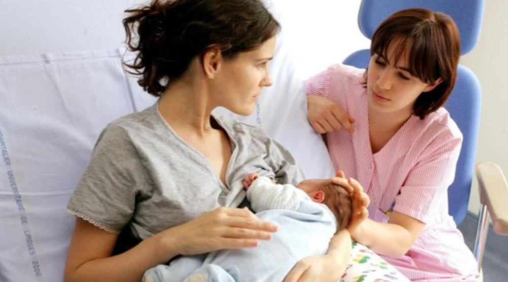 母乳喂养孩子一吃就拉为什么怎么办妈妈别慌张办法在这里