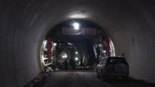 快点融媒永嘉云鹤公路云岭隧道贯通明年春节有望全线通车