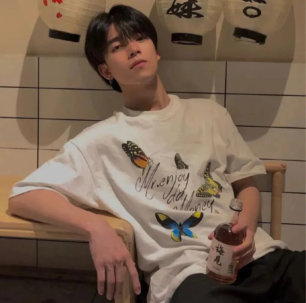 男头想让每个平凡的日子里溢出欢喜