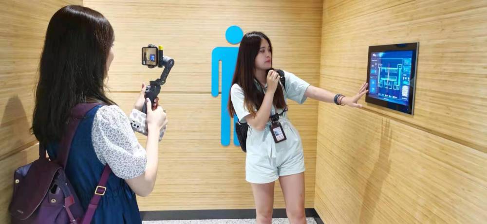 台湾女孩16岁休学到大陆生活发现大陆男生很体贴想在大陆找对象