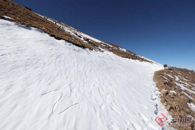 高清组图昆明东川雪岭展新颜