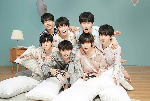 时代少年团商标被抢注网友喊话李飞快抢回来