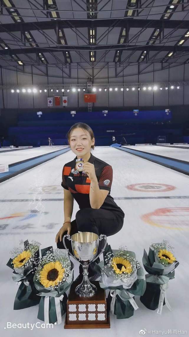 北京冬奥会中国女子冰壶队名单正式公布 00后队长韩雨领衔_腾讯新闻