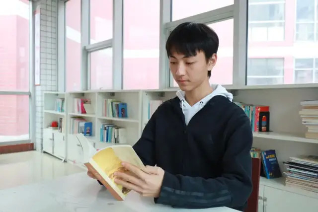 河南唯一郑州高中生入选新时代好少年
