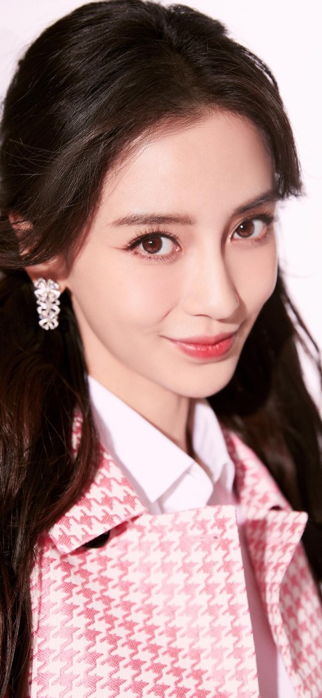 angelababy粉色千鸟格好可爱