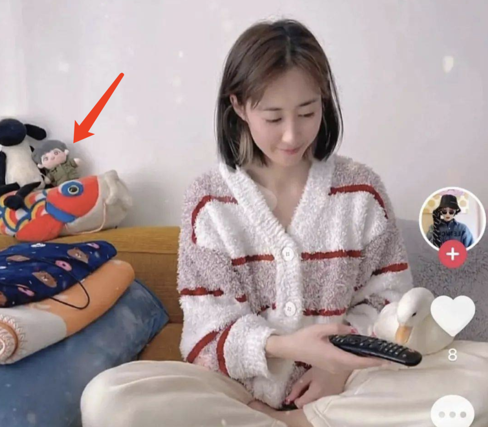 张继科张蕊再被拍同行还有小男孩儿两人深夜回小区关系引猜测