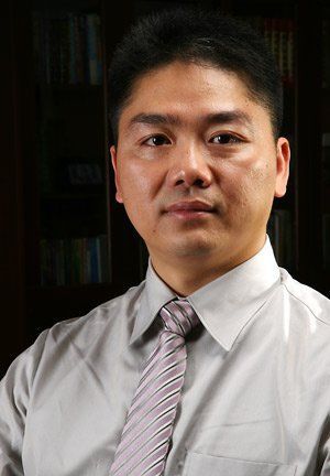 不知妻美刘强东三段情史四个女大学生每个都是他人生的转折点