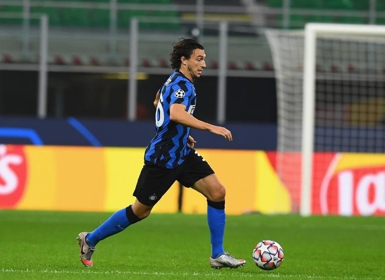 国际米兰在121分钟读秒绝杀,在迪马尔科,达米安和桑切斯的联合配合下