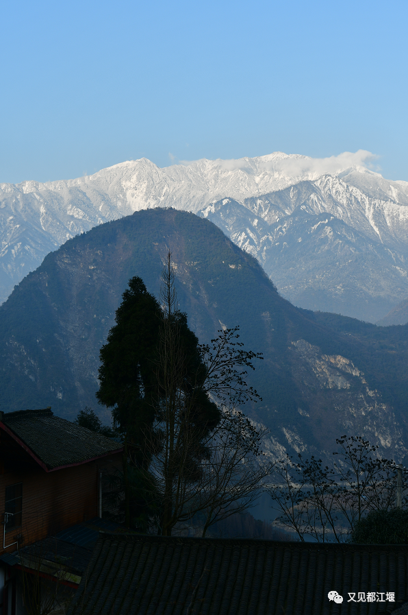 又见雪山!你要的小幸运,就在都江堰