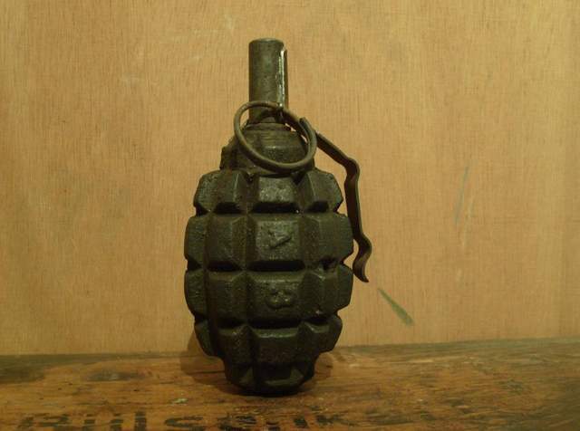 它是第二种被苏联红军在二战期间大量采用的手雷,绰号为柠檬手榴弹